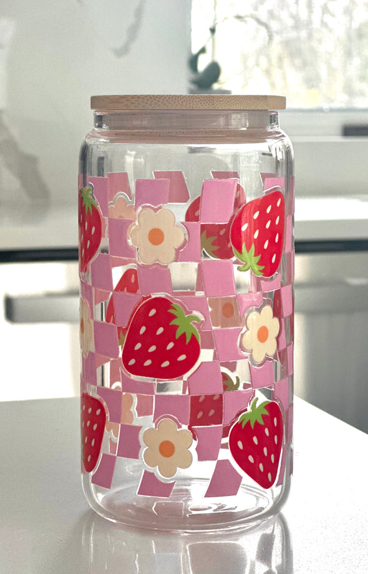 Strawberries 16 Oz Cup (Pink)